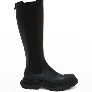 NWB Alexander McQueen Tread Slick Leather Knee-High Boots EU39